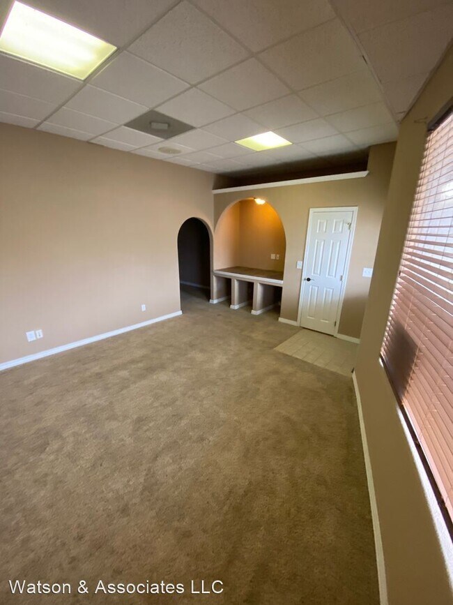 Foto del edificio - 3 br, 2 bath House - 120 South Commercial St