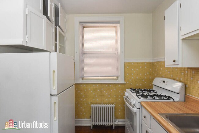 Foto del edificio - 5151 N Troy St
