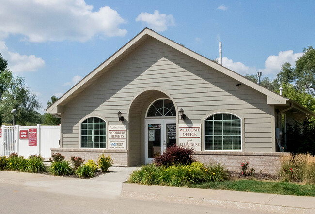 Centro de arrendamiento de propiedades de Woodbury Heights Apartments - Woodbury Heights Apartments