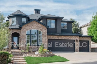 Building Photo - 7206 Serena Dr