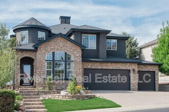 Building Photo - 7224 Serena Dr