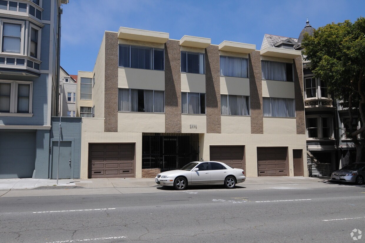Building Photo - 2770 Pine St