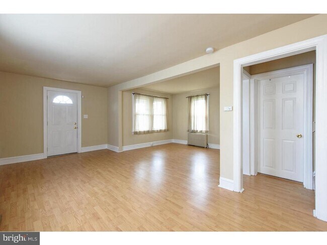 Foto del edificio - 374 Dehaven St