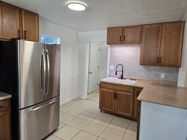 Foto del edificio - 829 Kendall Ave S
