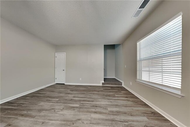 Foto del edificio - 3210 Mineral Ridge Ct