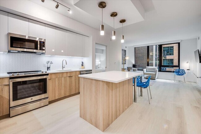 Foto del edificio - 1051 First Street Northeast-SI ID1040186P
