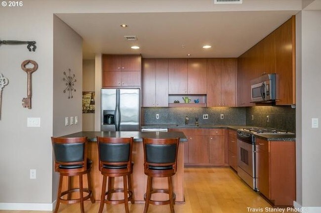 Foto del edificio - 1025 NW Couch St