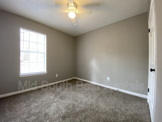 Building Photo - 5402 Breckenwood Dr