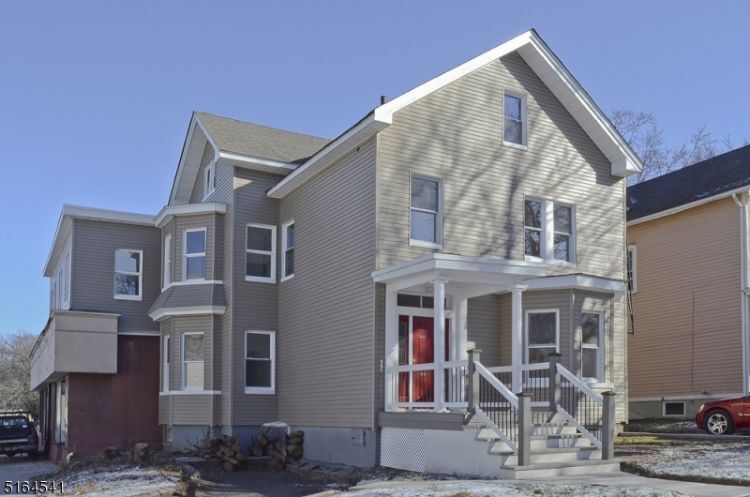 Primary Photo - 101 2nd St