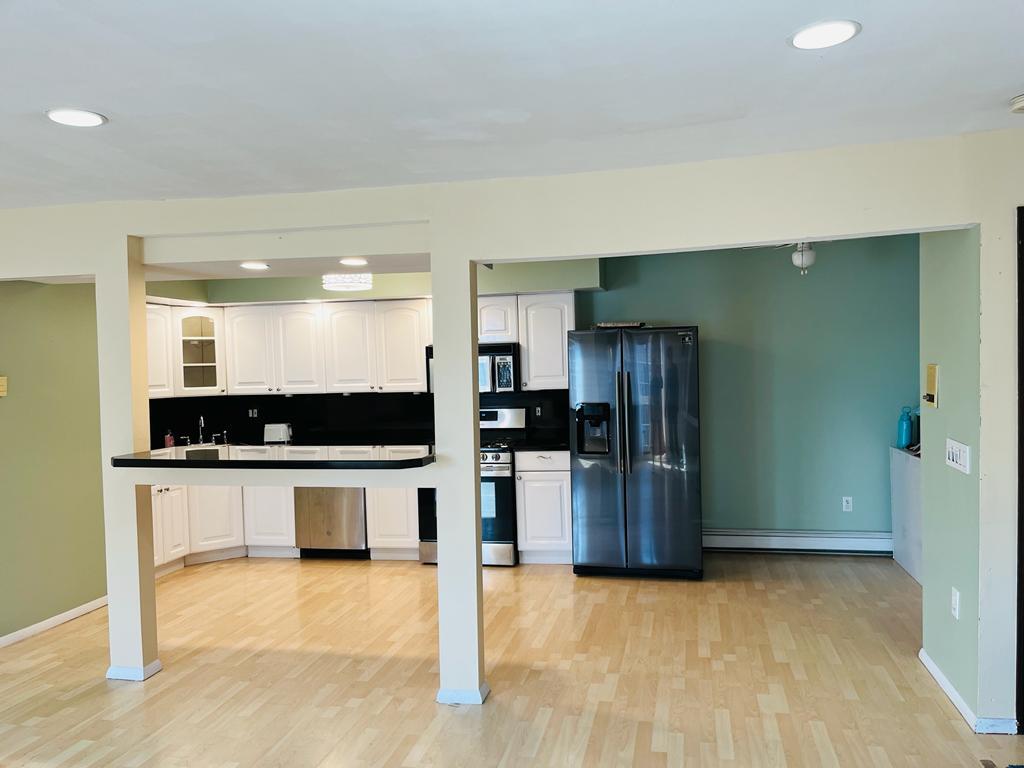 27 Gardenia Ln Unit 27A, Staten Island, NY 10314 Condo for Rent in