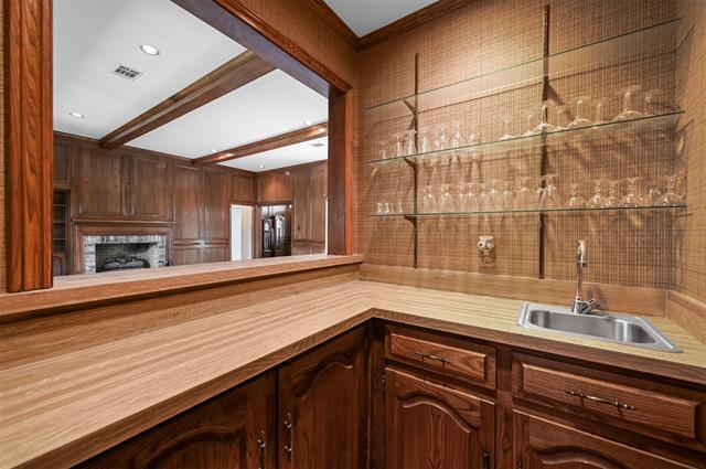 Foto del edificio - 2617 Rothland Ln