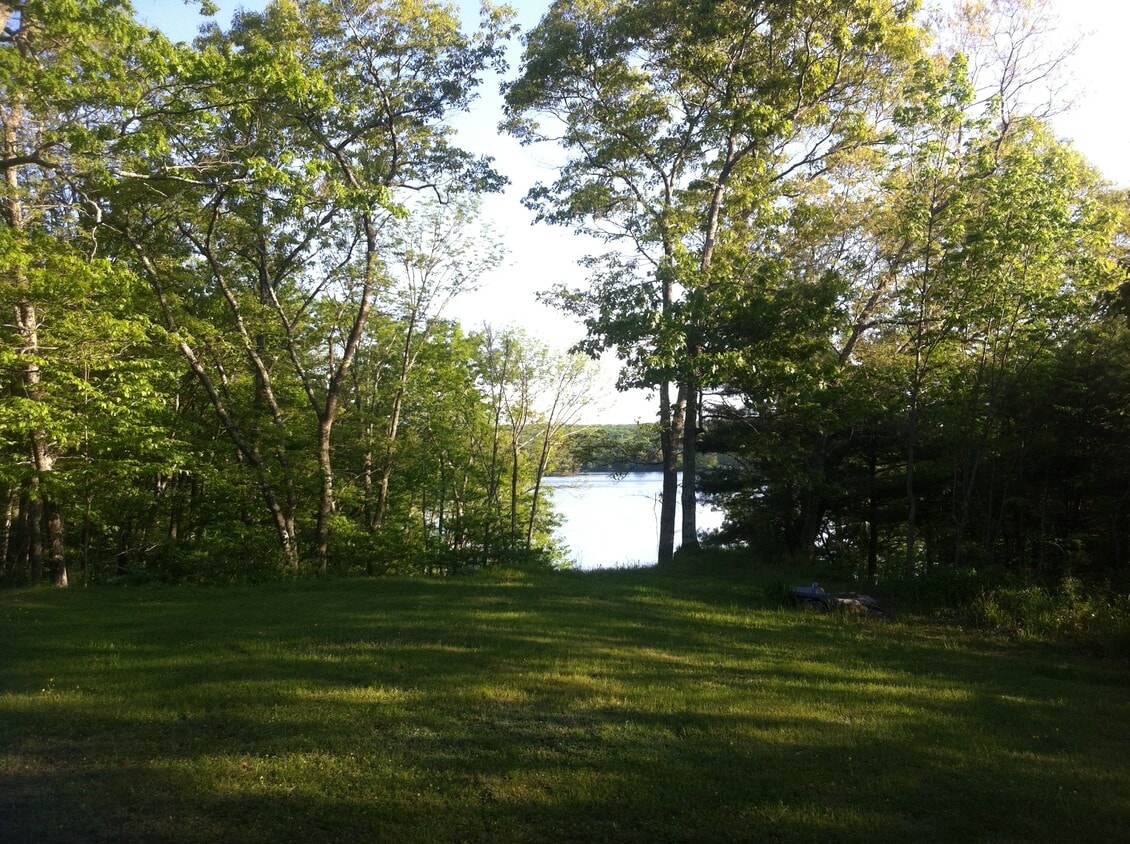 Primary Photo - 141 Lillibridge Ave