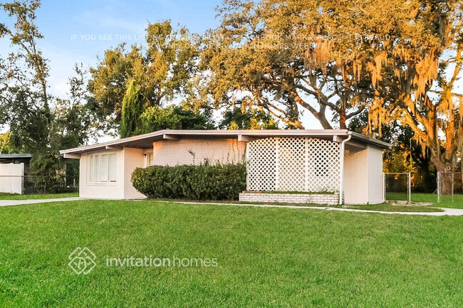 Building Photo - 1110 E Camellia Dr