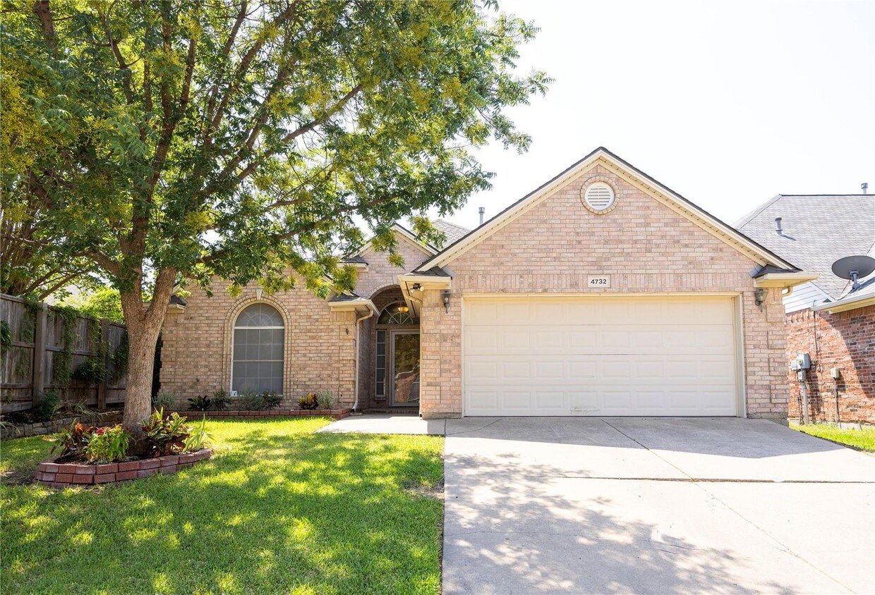 Foto principal - 3 bedroom 2 bathroom house in 76244 Keller...