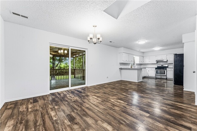 Foto del edificio - 1704 SW D St