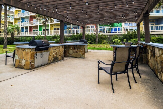 Foto del edificio - 7820 Seawall Blvd