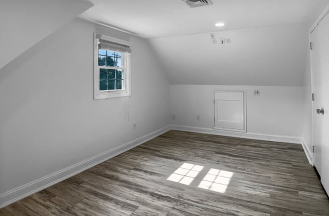 Building Photo - 218 Cedar Brook Rd