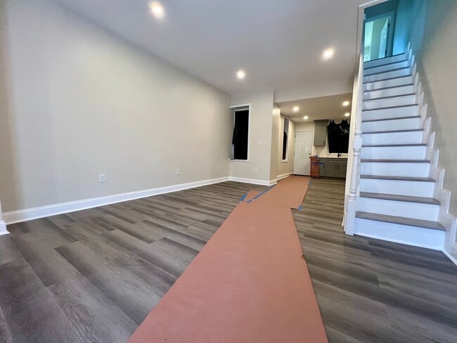 Newly Renovated 3-Bedroom Townhome in Cobb... - Newly Renovated 3-Bedroom Townhome in Cobb...