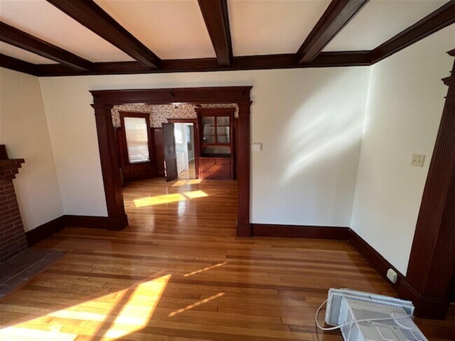 Building Photo - 76 Powder House Blvd