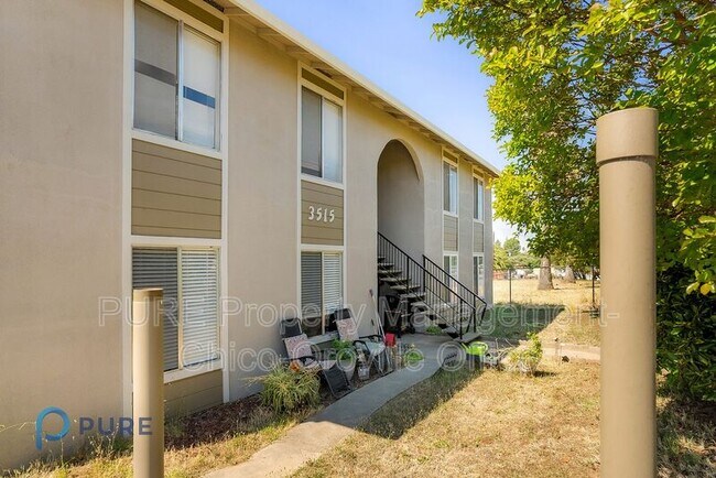 Building Photo - 3315 Orange Ave
