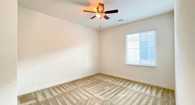 Foto del edificio - 148 Willowbend