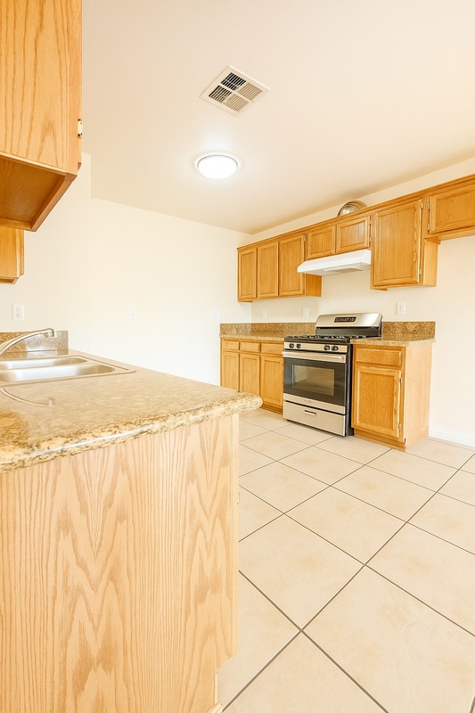 Foto del edificio - 3431 W 67th St