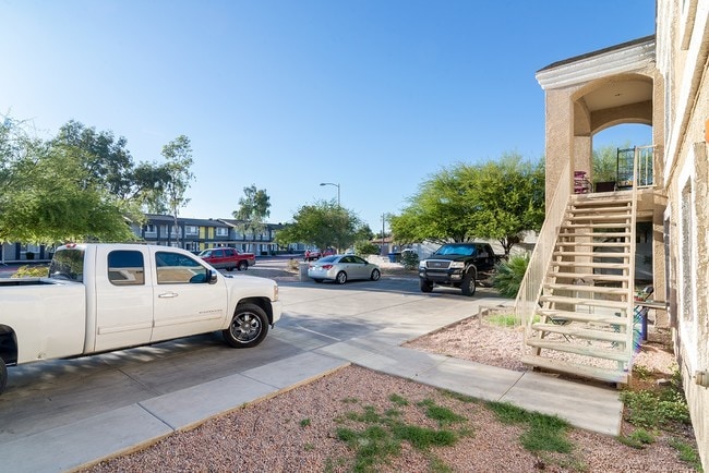 Building Photo - 18017 N 40th Pl
