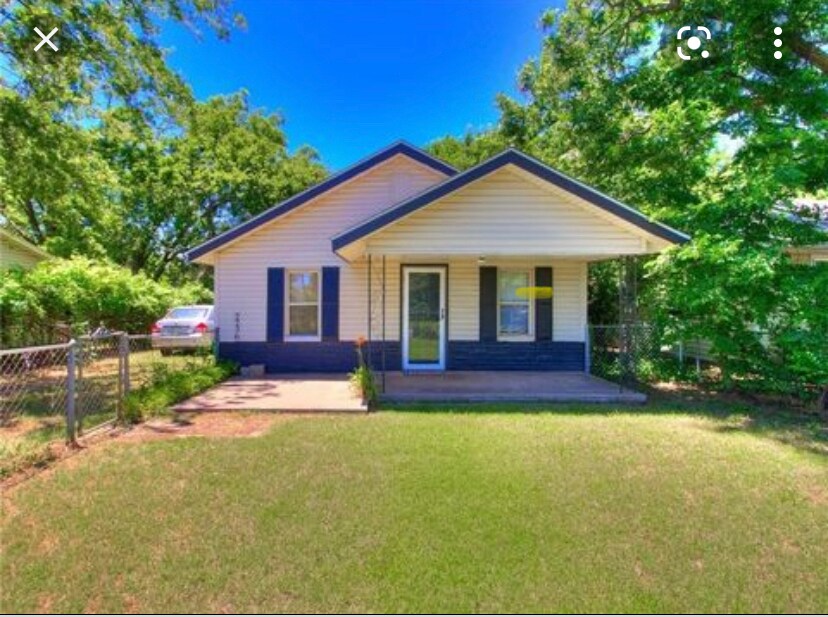 2206 N Chapman - 2206 N Chapman Ave