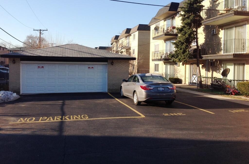 7819 Rutherford Ave, Burbank, IL 60459 Apartments in Burbank, IL