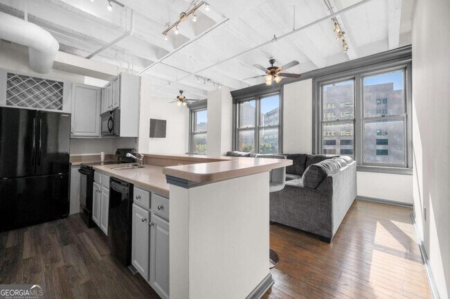 Foto del edificio - 32 Peachtree St NW