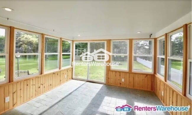 Foto del edificio - 6625 Brittany Rd