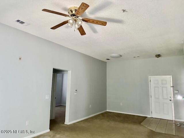 Foto del edificio - 7920 Merrill Rd
