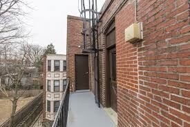 Building Photo - 7057 Cresheim Rd