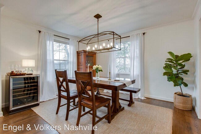 Building Photo - 3 br, 2 bath House - 5709 Vine Ridge Dr