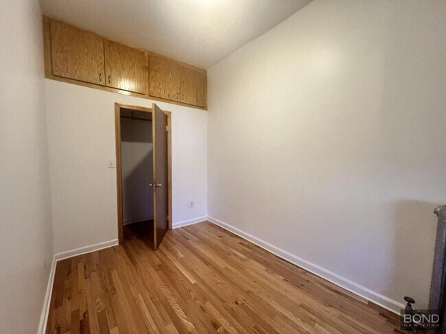 Foto del edificio - 2 bedroom in Brooklyn NY 11206