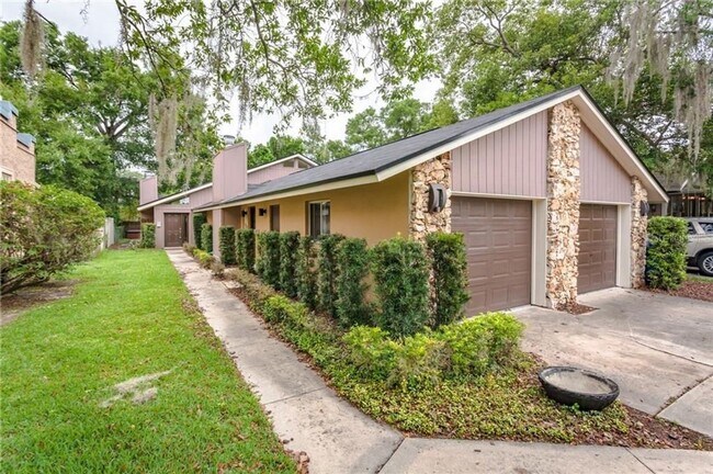 Foto del edificio - FIRST MONTH FREE -  Beautiful remodeled 2 ...