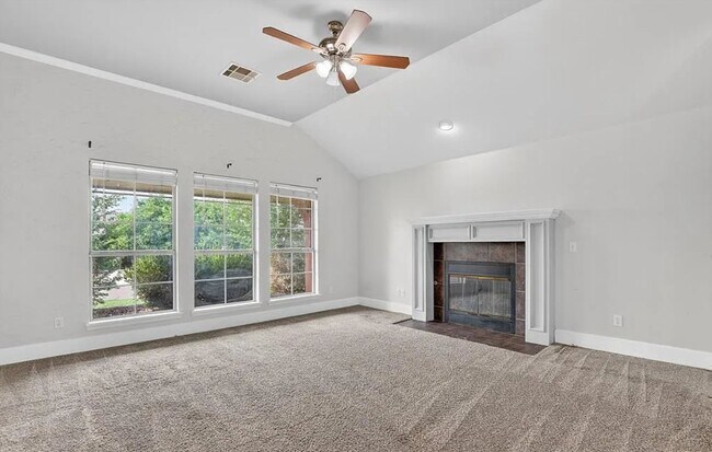 Foto del edificio - 4921 NW 163rd St