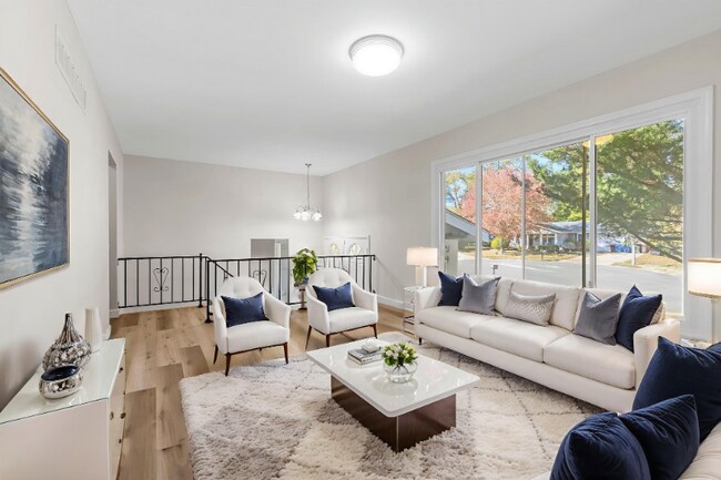 Foto del edificio - 2 Storkway Ct