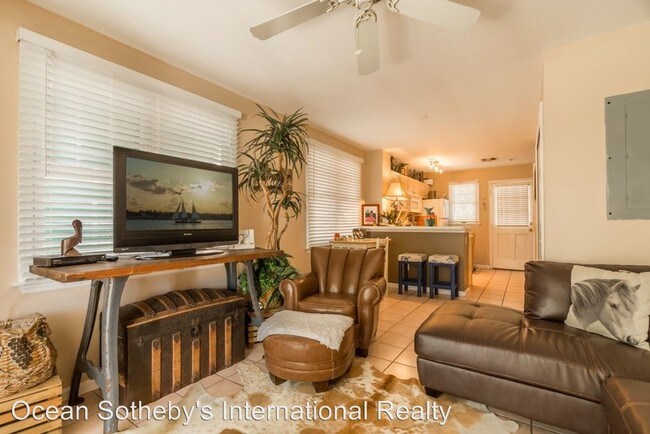 Building Photo - 2 br, 1 bath House - 73 Golf Club Drive
