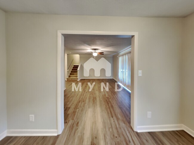 Foto del edificio - 459 Bell Rd SE