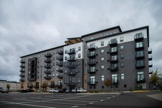 Building Photo - Venue on 78th