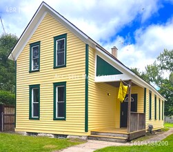 Building Photo - 875 10th St NW