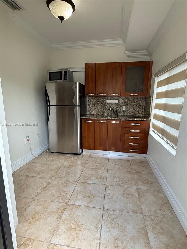 Foto del edificio - 16433 SW 52nd St