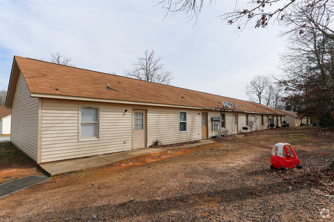 Building Photo - Cotton Street Commons