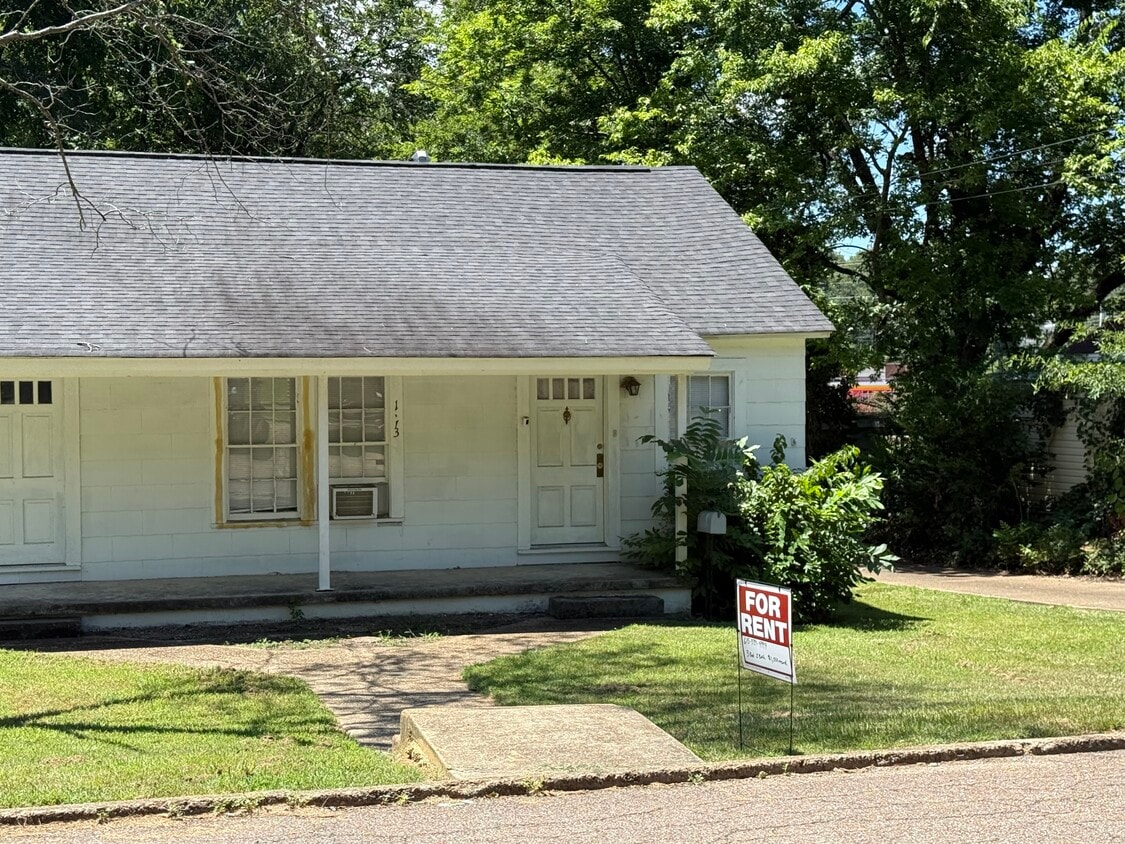 Primary Photo - 113 Caldwell St