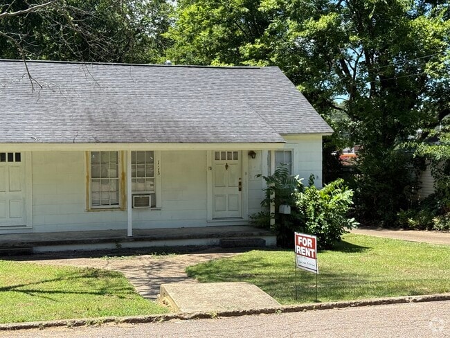 Building Photo - 113 Caldwell St