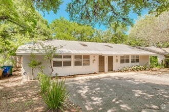 Building Photo - 2300 Trailside Dr