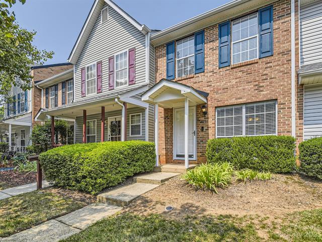 Building Photo - 8281 Golf Ridge Dr