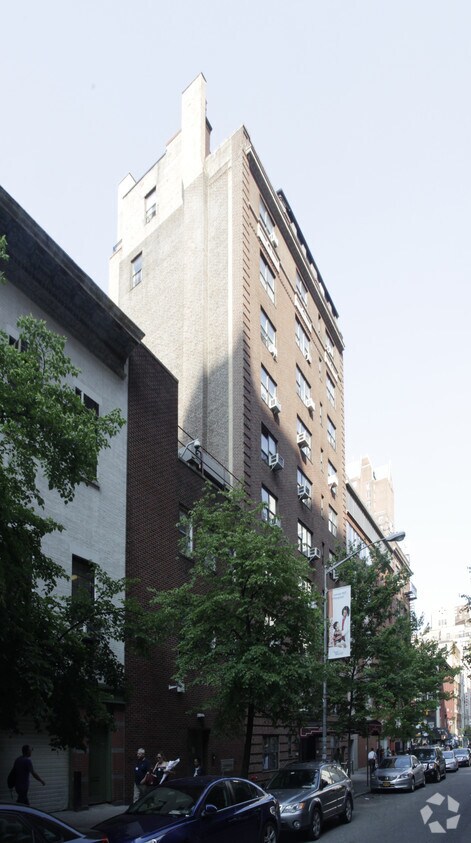Primary Photo - 117 E 77th St
