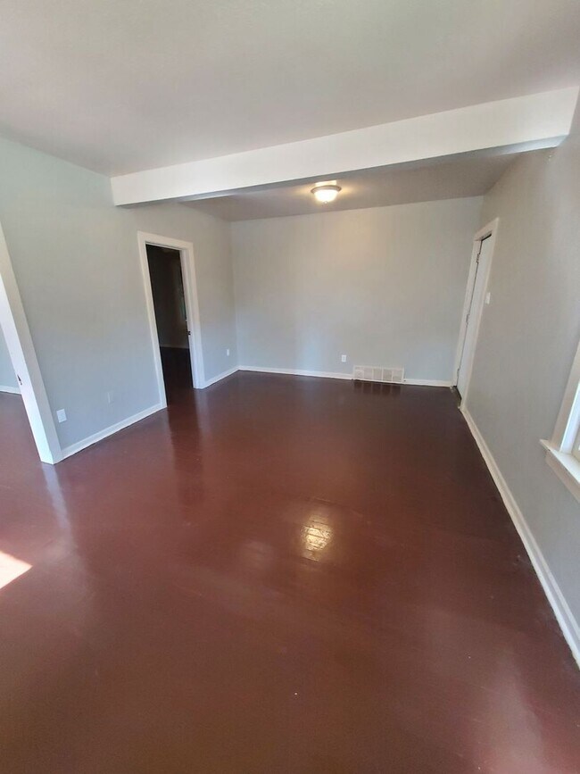 Foto del edificio - 2203-2205 W Melvina St. (Duplex)(ACE PROPERTY)